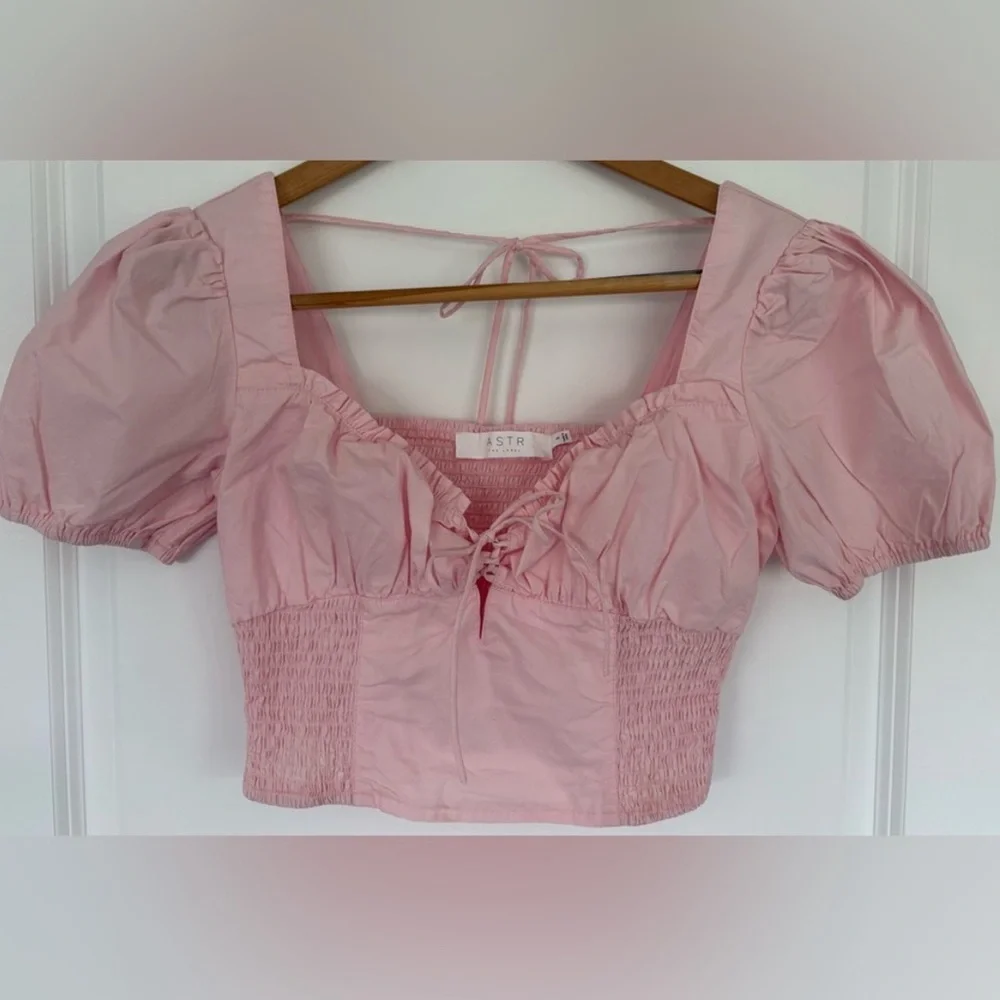 ASTR Blush Pink Puff Sleeve Crop Top Puff‎ Sleeve Smocked Poplin Blouse preppy S